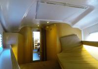 bateau à voile voilier Elan 45 impression intérieur de face cabine 5